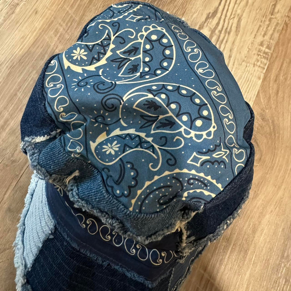 hat - Picture 5 of 7